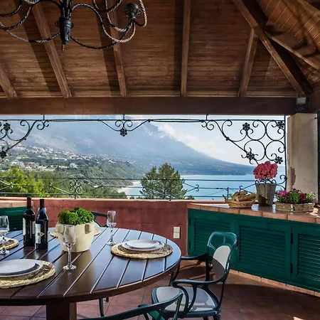 Tatil Evi Myrto- Alekata Argostolion